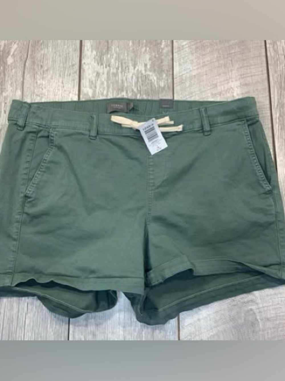 TORRID womens stretch twill cargo shorts with drawstring- 1xl Nwt